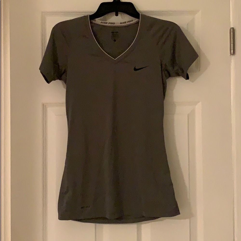 Nike t shirt